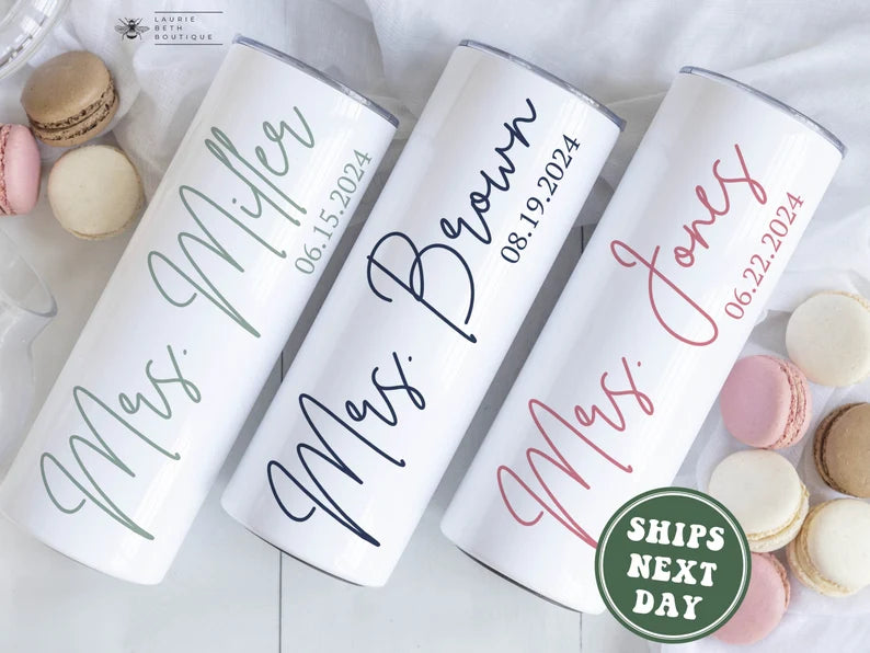 Personalized Bride Tumbler – Custom Wedding Skinny Tumbler with Name & Floral Design