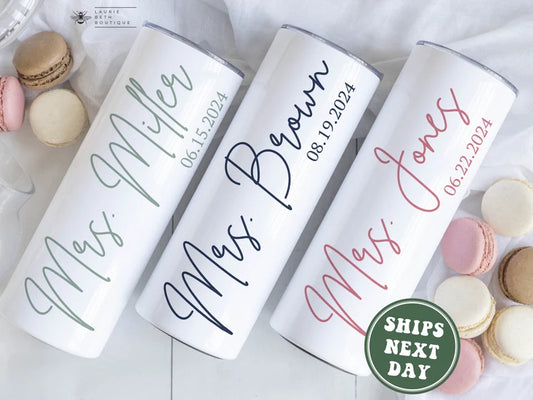 Personalized Bride Tumbler – Custom Wedding Skinny Tumbler with Name & Floral Design