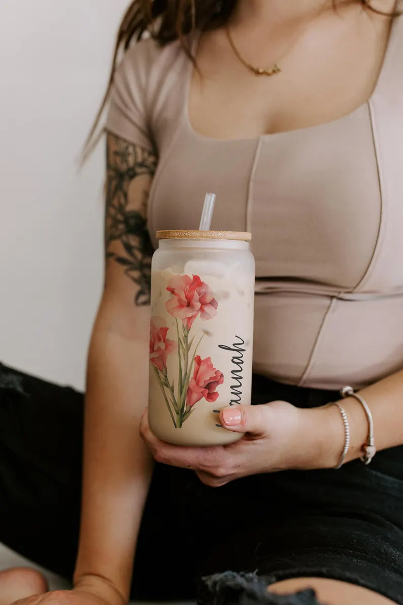 Personalized Birth Flower Coffee Glass – Custom Name Cup