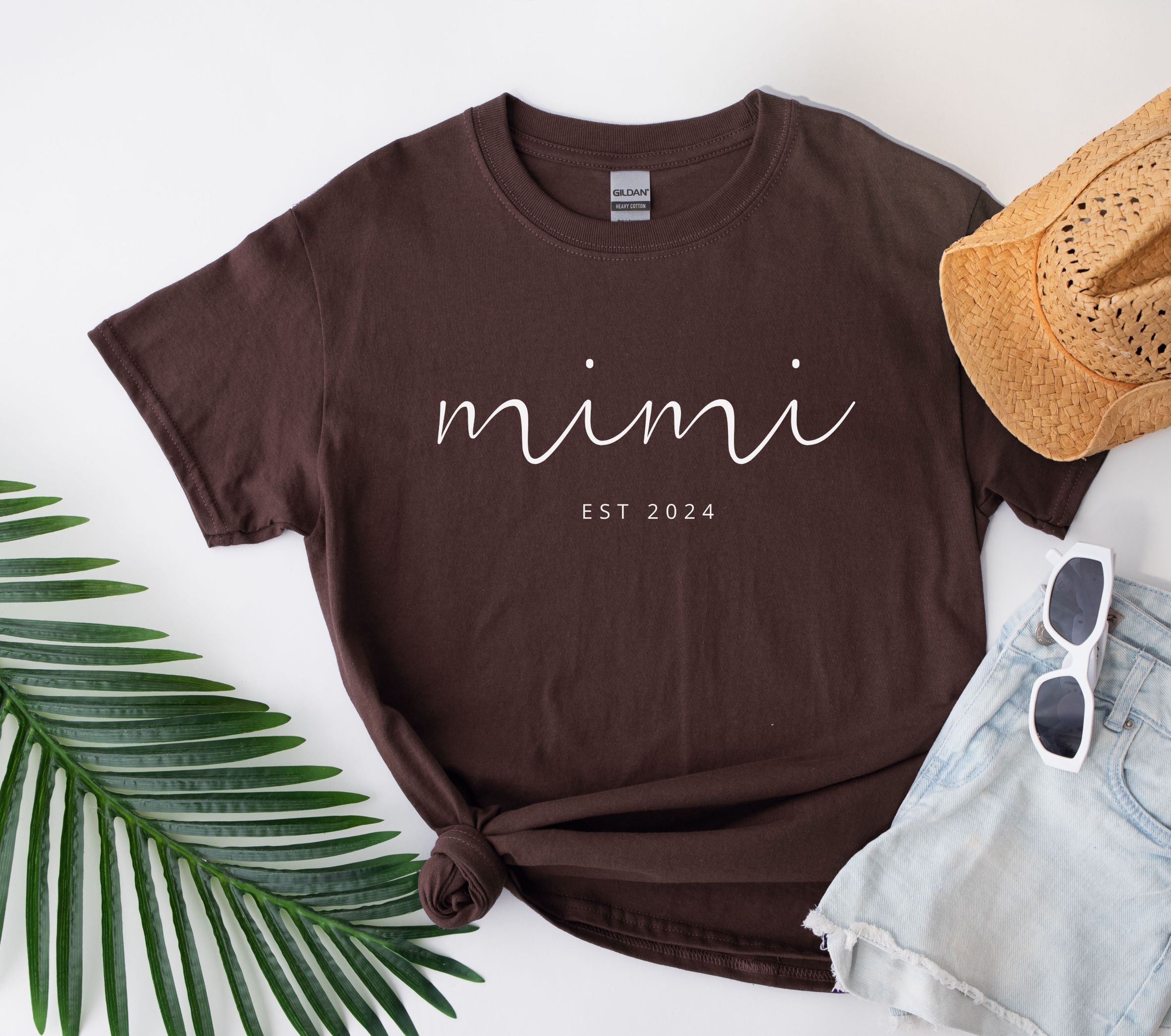 Personalized Mom T-Shirt, Custom Mama Shirt with Names, Trendy Mother's Day Gift, Stylish Mom Apparel