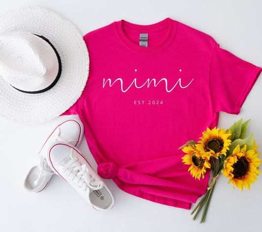 Personalized Mom T-Shirt, Custom Mama Shirt with Names, Trendy Mother's Day Gift, Stylish Mom Apparel