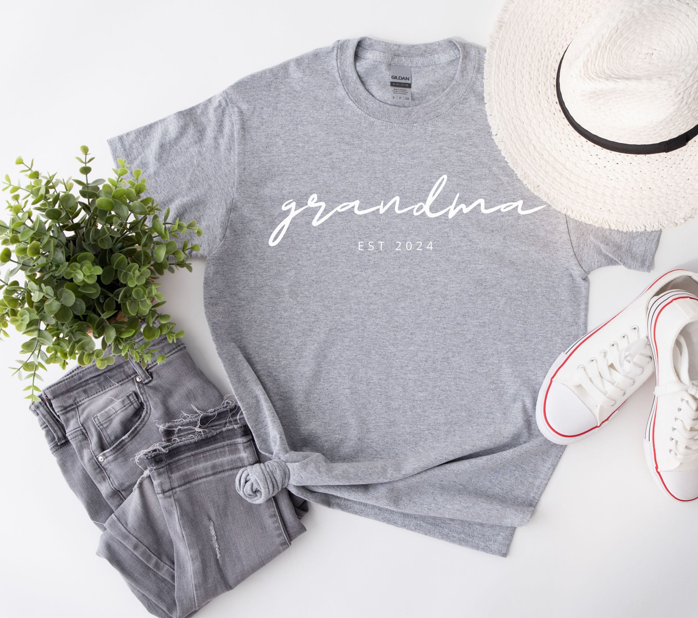 Grandma Shirt, Mom Shirt With Names, Personalized Mama T-shirt, Custom Mama Shirt, Mother's Day Shirt, Trendy mom shirt