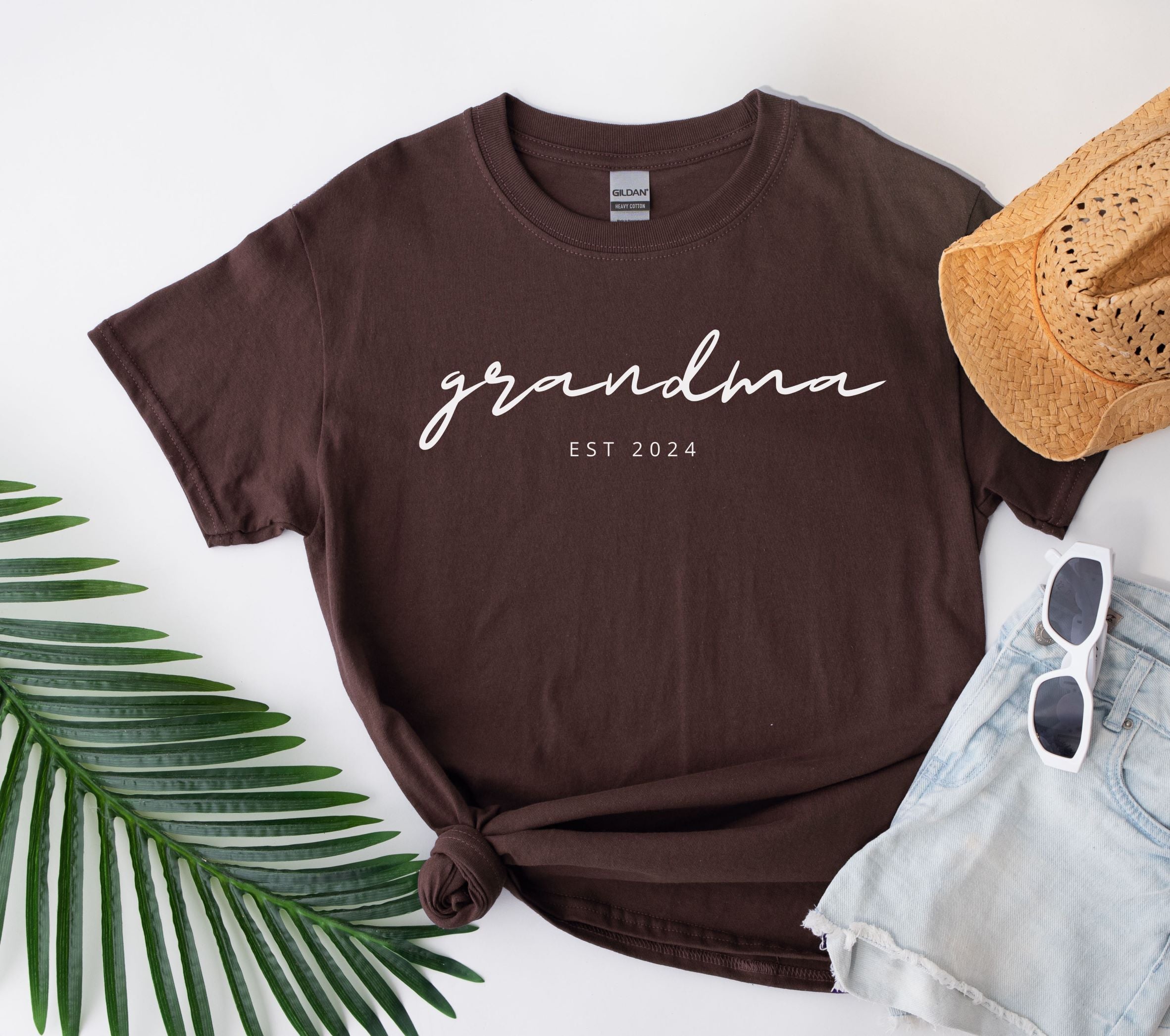 Grandma Shirt, Mom Shirt With Names, Personalized Mama T-shirt, Custom Mama Shirt, Mother's Day Shirt, Trendy mom shirt