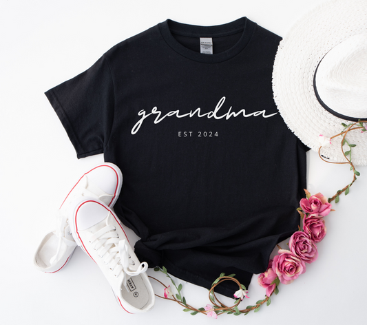 Grandma Shirt, Mom Shirt With Names, Personalized Mama T-shirt, Custom Mama Shirt, Mother's Day Shirt, Trendy mom shirt