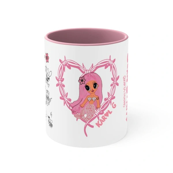 Karol G mug con corazón rosa y sirena estilo kawaii, diseño “Mañana Será Bonito”, interior rosado, taza de cerámica.